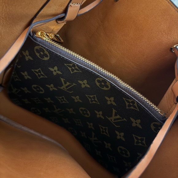 Brown checkered bucket bag - Picture 2 of 7